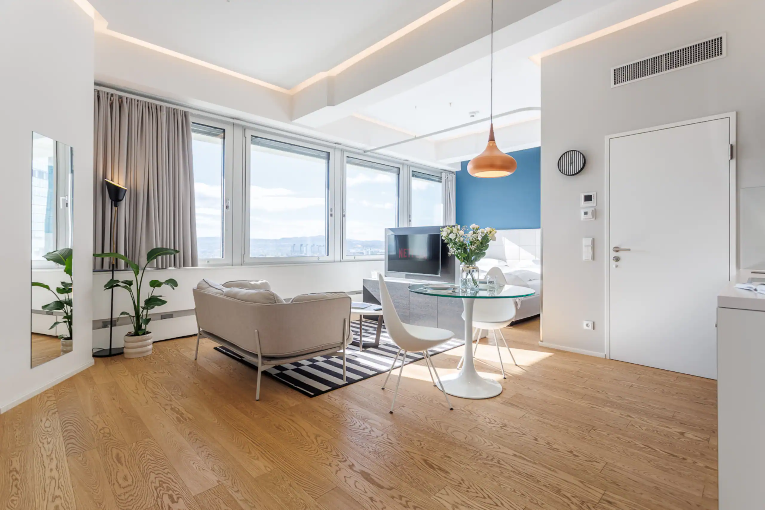 Studio 38 m² mit Badewanne · 6. Stock
